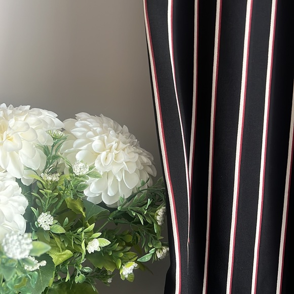 Le Chateau wide-leg, paper-bag waist, black/cream/red stripe pants - Picture 2 of 3